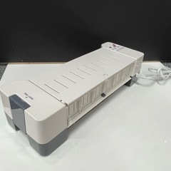★手渡しのみ　IRIS OHYAMA アイリスオーヤマ ラミネーター LTA42E 事務用品 通電確認済み (k11113-お3)の画像