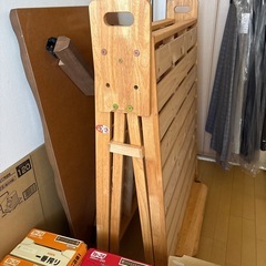 折りたたみシングルベッド(木製)の画像