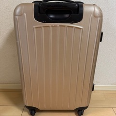 無料　スーツケースの画像