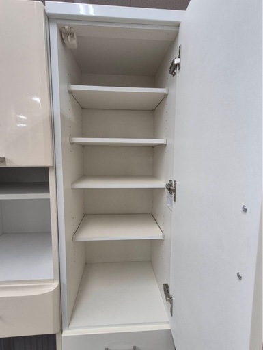 すき間収納食器棚