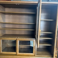 食器棚　木製 ガラス調の画像