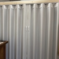 パネルドア （アコーディオンカーテン）の画像