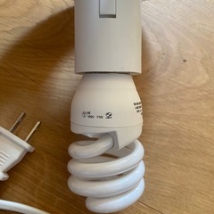 IKEA　FADO 25センチ　　テーブルランプ　ホワイトの画像