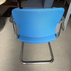 コクヨ オフィスチェア 肘掛け付 同等品ありの画像