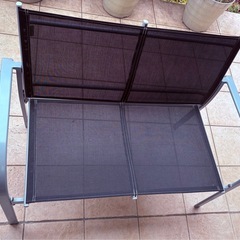 モダンデザインのガーデン軽量4点セット  テラスやベランダに最適 ガーデンチェアー&テーブル4点セット　の画像