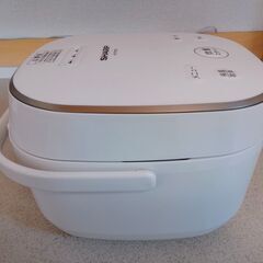 シャープ3合炊き炊飯器の画像