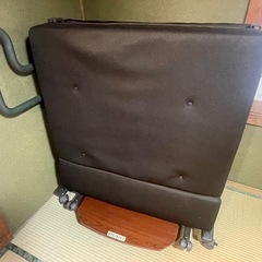 【無料】Atex 折りたたみベッドの画像