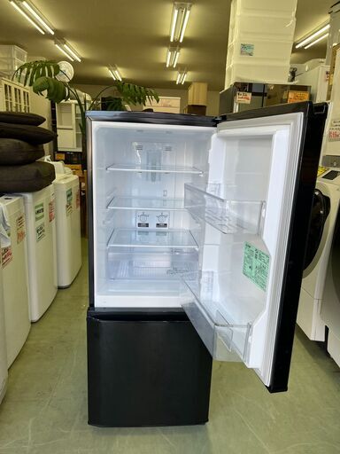 【リサイクルショップ ピカソ 小松原】??✨2020年製 三菱電機✨黒がカッコいい‼️✨146L 冷凍冷蔵庫／MR-P15E-B1✨?