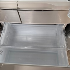 2013年 パナソニック　ノンフロン6ドア冷凍冷蔵庫 NR-FTM477S-Nの画像