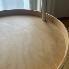 【取引中】IKEA サイドテーブルの画像