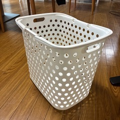 ニトリ　ランドリーケースの画像
