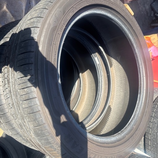 235/50R18   グッドイヤー
