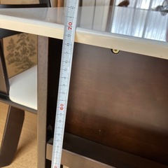 テーブル&イスの画像