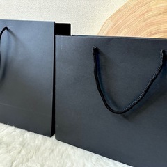黒の紙製ギフト袋　まとめ売り　中60枚 大15枚の画像