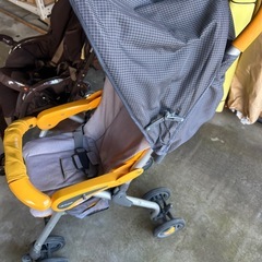 ベビーカー 二月末処分 combiの画像