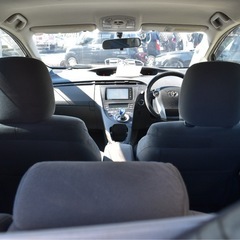 ★信用回復ローン★プリウス★　🌈社外ナビ🌈バックカメラ🌈ETC🌈の画像