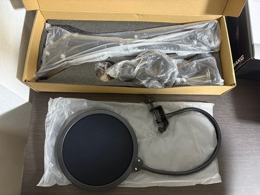 3/8まで！未使用　AKG アーカーゲー P120 コンデンサーマイク マイクスタンドセット