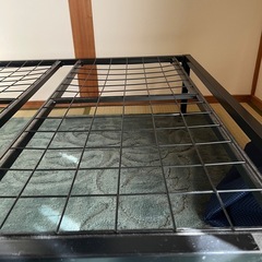 シングルベッド　黒の画像