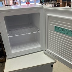 A2602-0842 ハイアール　小型冷凍庫　JF-NU33A 2023年製　動作確認済み　キズ汚れ有りの画像
