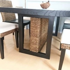 定価260000円　テーブルと椅子の画像