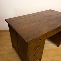 アンティーク　木製デスクの画像