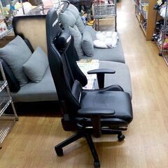 GTRACING ゲーミングチェア ハイバック オットマン付き ブラック 昇降・リクライニング ワークチェアの画像