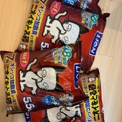 ペット用品　二箱分　猫砂 の画像