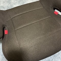 【中古】西松屋 ジュニアシート🚗ブラック×レッドの画像