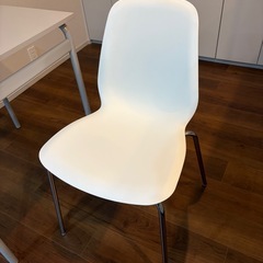 IKEA ダイニングテーブルセットの画像