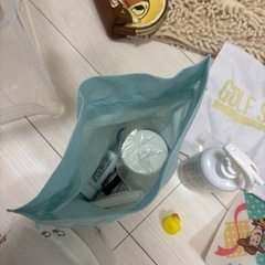 衣類、使用済みリップなどまとめ売りの画像