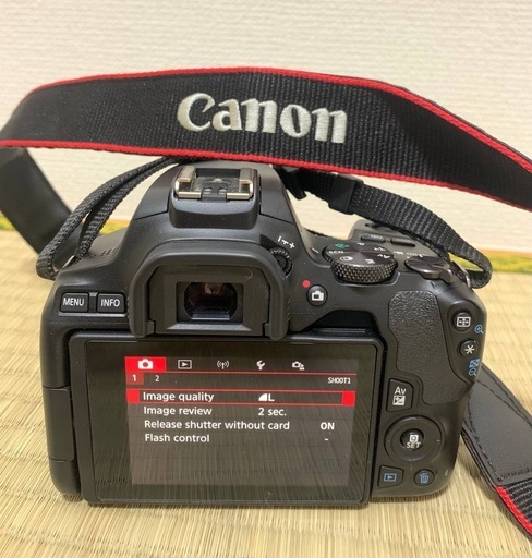 【新品・未使用】Canon EOS Kiss X10 レンズキット + 128GB SDカード