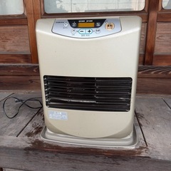 灯油ファンヒーター 5つ差し上げます
の画像