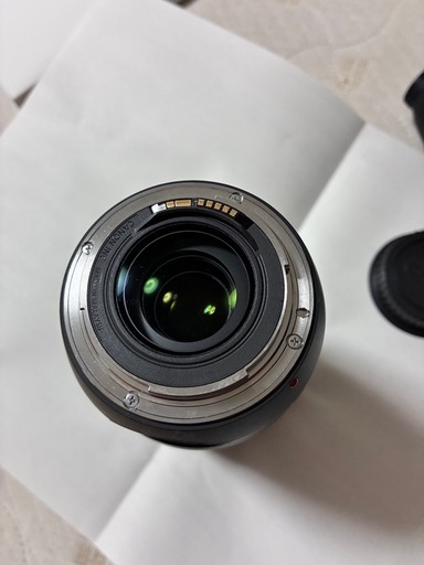 
CANON EF70-300mm F4-5.6 IS II USM レンズ　望遠　EFレンズ