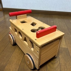 積み木　知育玩具　木製　車の画像