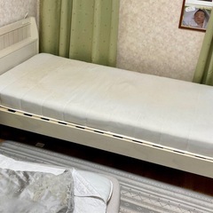 ニトリのシングルベッドの画像