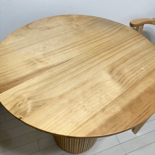 木製ラウンドパイン無垢材ダイニングテーブル