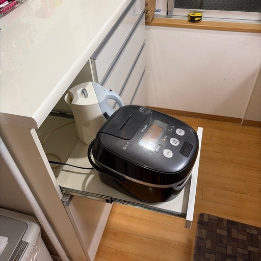 パモウナ　食器棚　