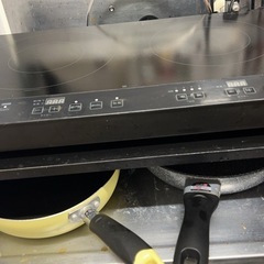 配達可能！IHクッキングヒーターと置台セットの画像