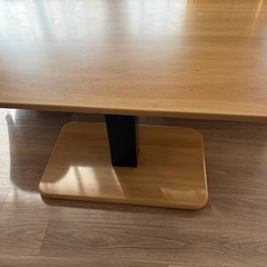 昇降式ダイニングテーブルの画像