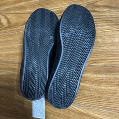 紐なしスニーカー　の画像