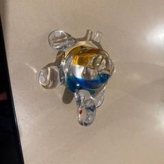 ガラスの白鳥とカメの画像