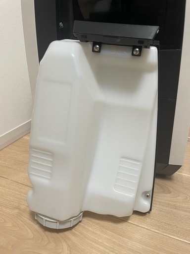 シャープ 除加湿空気清浄機　KC-HD70-W