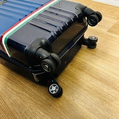 キャリーケースの画像