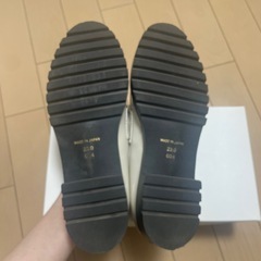 Launa lea ビジューモチーフ厚底ローファーの画像