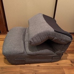 【無料】1人用ローソファの画像