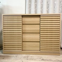 キャビネット幅120cmの画像