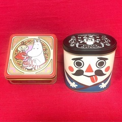 お菓子 空き缶 5点セットの画像