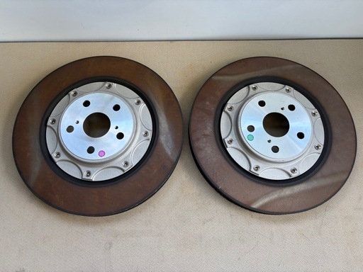 レクサス　lc500用 ブレーキローター 　新車外し 左右セット43521-11010/43516-1101