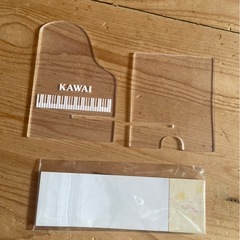 KAWAI スマホスタンドとメモ帳の画像