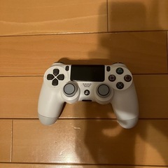 ［ジャンク品］PlayStation4本体
の画像